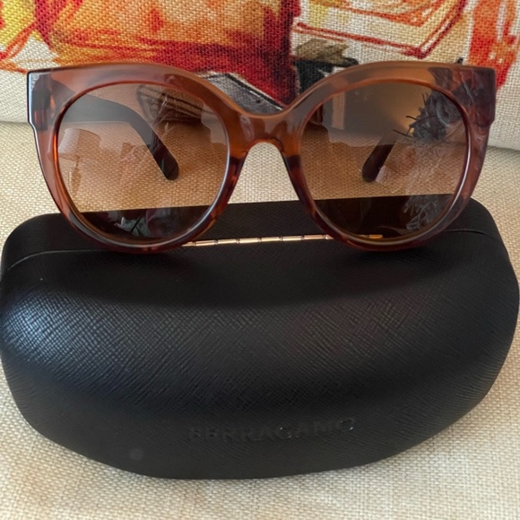 SALVATORE FERRAGAMO SUNGLASSES⭐️NEW W/DUST BAG & CASE⭐️ALWAYS AUTHENTIC⭐️HAUTE main image 8